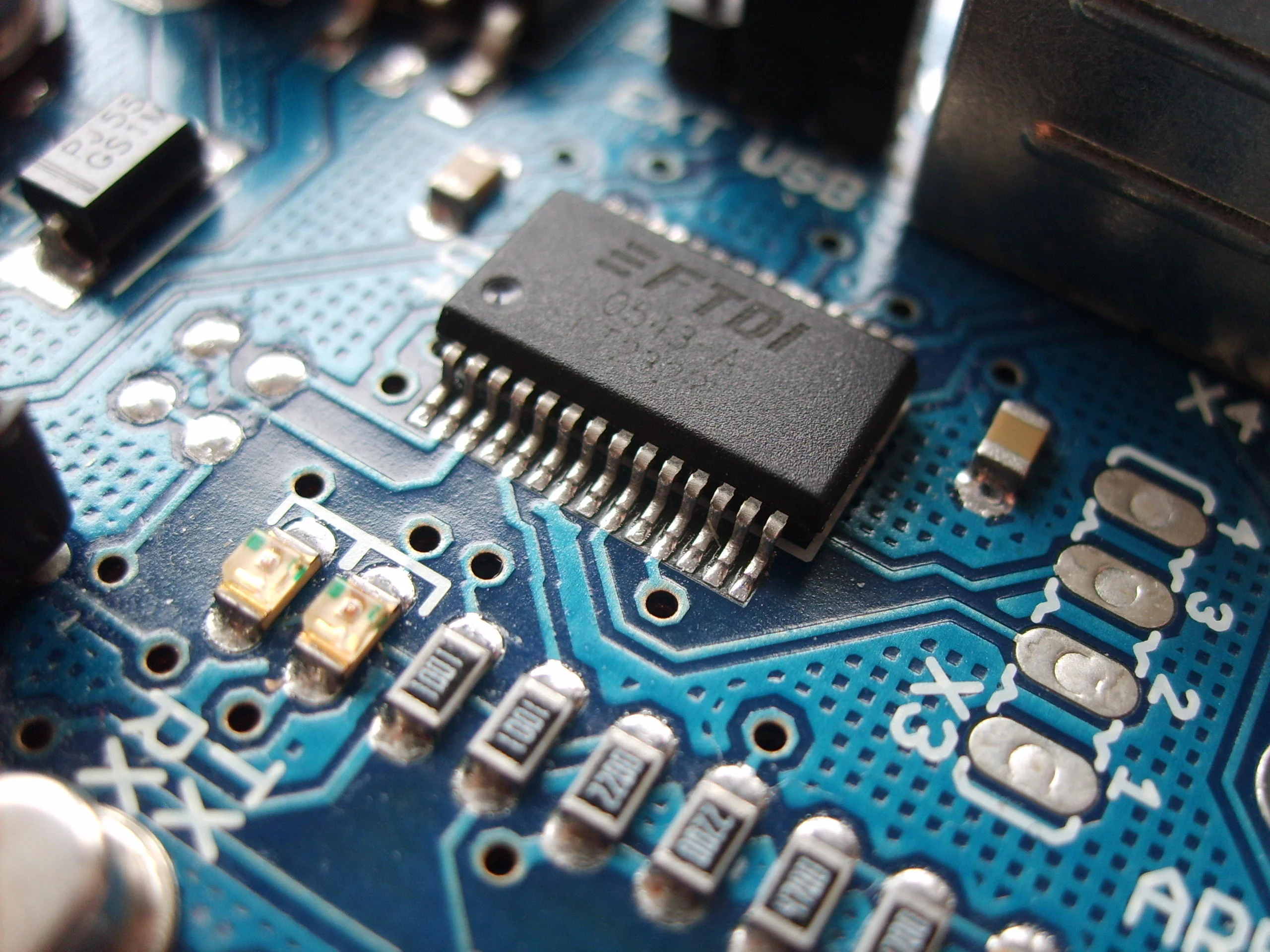 PCB & CPU Electronics Cleaning